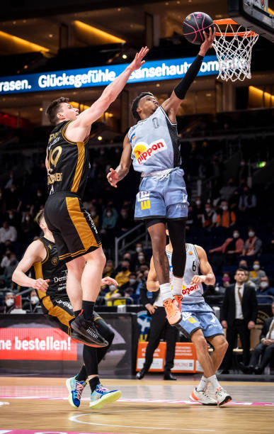 东家入主之 东家入主之