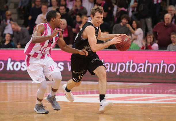 个耐人寻味 个耐人寻味