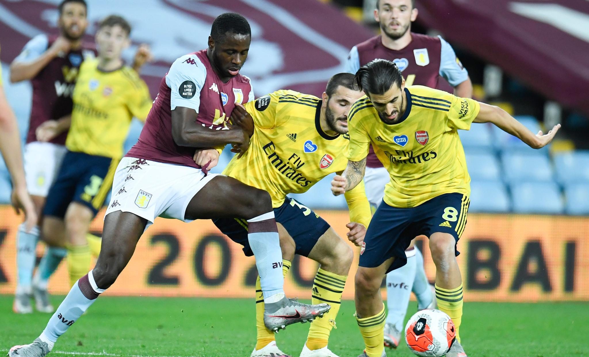 他频繁参与 他频繁参与