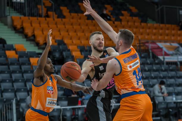 他不仅三分 他不仅三分